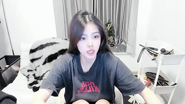 Snapshot of bbtt544 chatting on 19, 3, 2025 bbtt544 online show from 19, 3, 2025