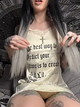 MissMidnightUK online show from 11, 1, 2026