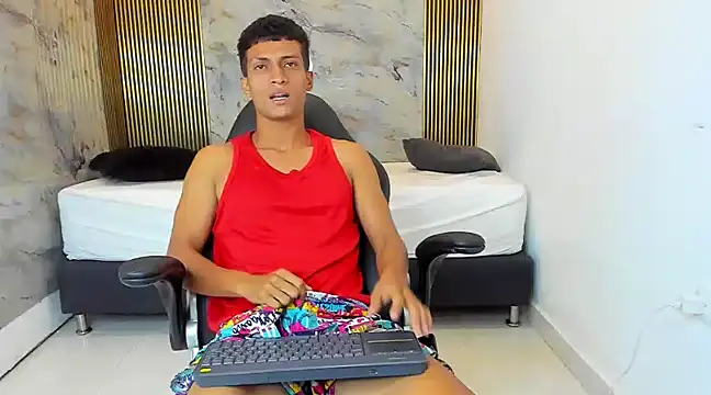 Snapshot of wolf_james123 chatting on 16, 12, 2024 wolf james123 online show from 16, 12, 2024