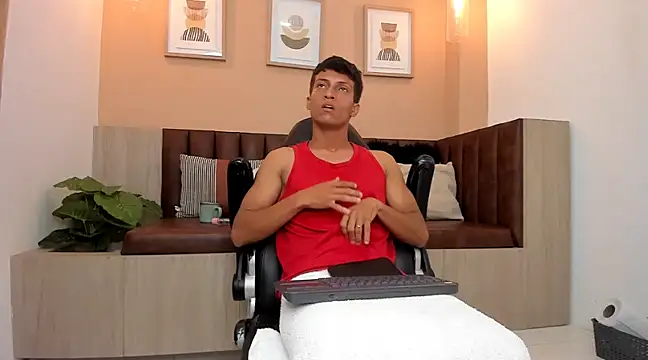 Snapshot of wolf_james123 chatting on 31, 1, 2025 wolf james123 online show from 31, 1, 2025