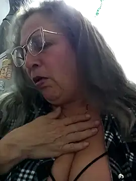 Snapshot of miisevvie_ chatting on 21, 2, 2025 miisevvie online show from 21, 2, 2025