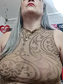 Snapshot of miisevvie_ chatting on 1, 3, 2025 miisevvie online show from 1, 3, 2025