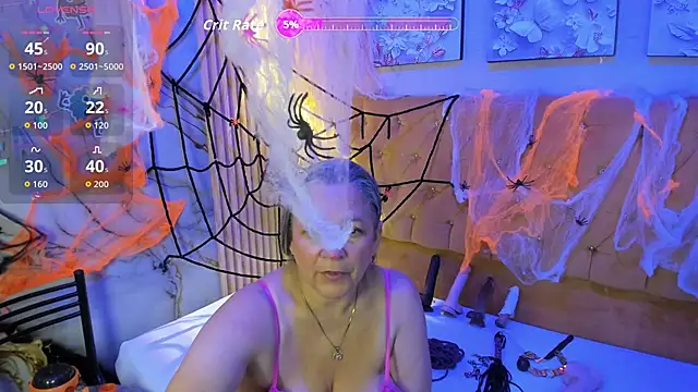 Snapshot of miisevvie_ chatting on 31, 10, 2025 miisevvie online show from 31, 10, 2025