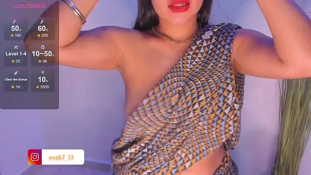 Snapshot of shara_queen1 chatting on 29, 1, 2025 shara queen1 online show from 29, 1, 2025