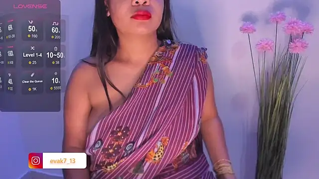 Snapshot of shara_queen1 chatting on 30, 1, 2025 shara queen1 online show from 30, 1, 2025