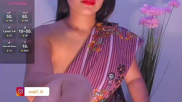 Snapshot of shara_queen1 chatting on 3, 2, 2025 shara queen1 online show from 3, 2, 2025