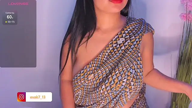 Snapshot of shara_queen1 chatting on 19, 3, 2025 shara queen1 online show from 19, 3, 2025