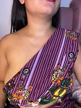 Snapshot of shara_queen1 chatting on 15, 6, 2026 shara queen1 online show from 15, 6, 2026