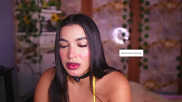 Snapshot of zoey-fox chatting on 22, 4, 2026 zoey-fox online show from 22, 4, 2026