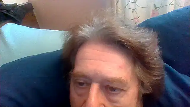 Snapshot of frankie7inch chatting on 27, 6, 2026 frankie7inch online show from 27, 6, 2026