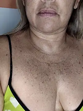 Kasandra Ho online show from 15, 2, 2025