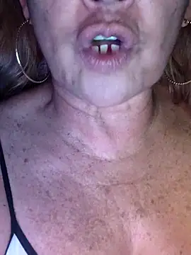 Kasandra Ho online show from 19, 2, 2026