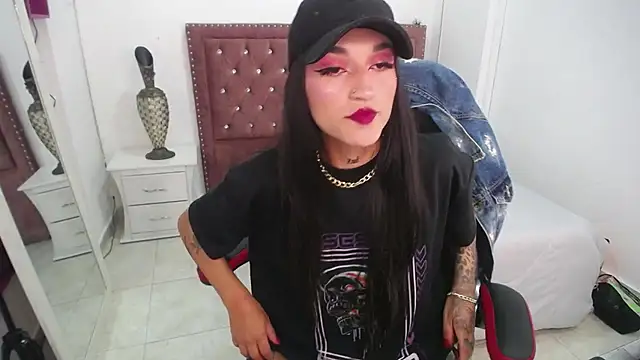 Snapshot of amelierouss chatting on 14, 1, 2025 amelierouss online show from 14, 1, 2025