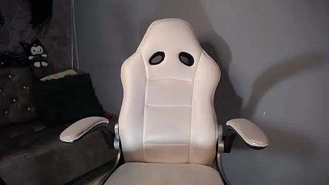 Snapshot of amelierouss chatting on 17, 10, 2025 amelierouss online show from 17, 10, 2025