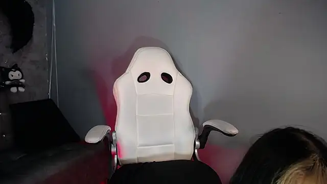 Snapshot of amelierouss chatting on 25, 10, 2025 amelierouss online show from 25, 10, 2025