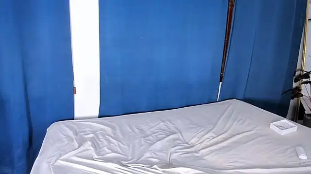 Snapshot of Fernanda_brown18 chatting on 4, 11, 2025 Fernanda brown18 online show from 4, 11, 2025