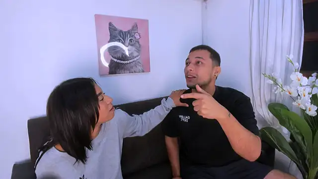 Snapshot of Fernanda_brown18 chatting on 8, 11, 2025 Fernanda brown18 online show from 8, 11, 2025