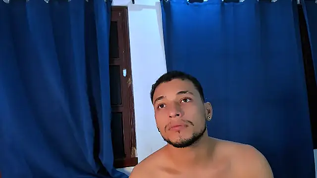 Snapshot of Fernanda_brown18 chatting on 29, 11, 2025 Fernanda brown18 online show from 29, 11, 2025