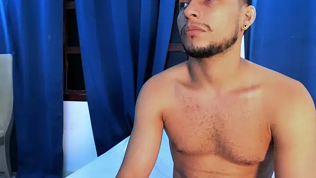 Snapshot of Fernanda_brown18 chatting on 30, 11, 2025 Fernanda brown18 online show from 30, 11, 2025