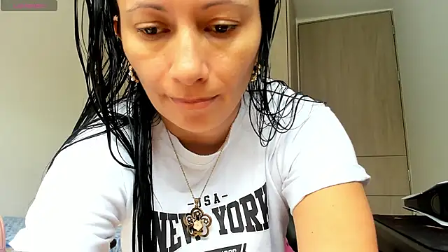 gracekelly12 online show from 23, 11, 2025