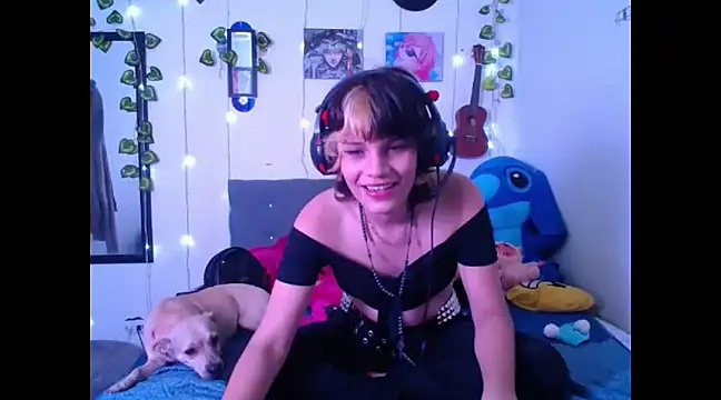 Caitlynwheler online show from 22, 1, 2025