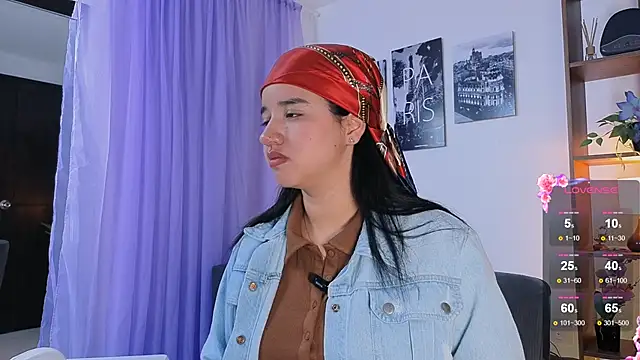 Snapshot of emilyrouxe chatting on 20, 9, 2025 emilyrouxe online show from 20, 9, 2025