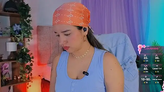 Snapshot of emilyrouxe chatting on 15, 11, 2025 emilyrouxe online show from 15, 11, 2025