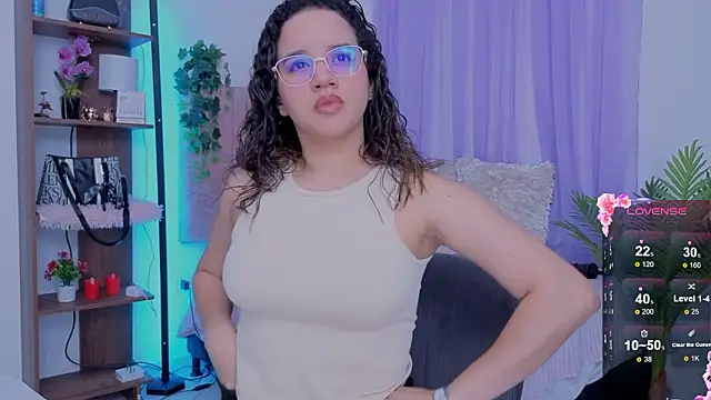 Snapshot of emilyrouxe chatting on 27, 2, 2026 emilyrouxe online show from 27, 2, 2026