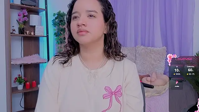 Snapshot of emilyrouxe chatting on 2, 3, 2026 emilyrouxe online show from 2, 3, 2026