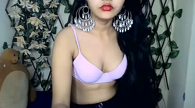 Snapshot of SUZY_FROMUS chatting on 14, 2, 2025 SUZY FROMUS online show from 14, 2, 2025