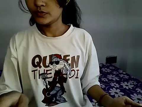 Snapshot of SUZY_FROMUS chatting on 28, 10, 2025 SUZY FROMUS online show from 28, 10, 2025