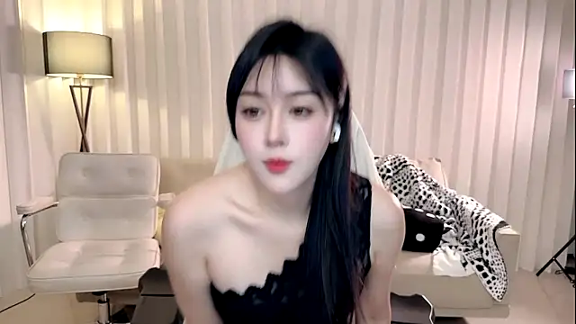 Snapshot of K-moumou chatting on 25, 9, 2025 K-moumou online show from 25, 9, 2025