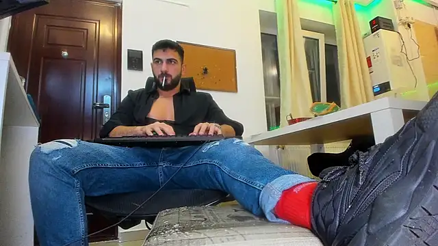 Snapshot of welcometo_hell chatting on 22, 11, 2025 welcometo hell online show from 22, 11, 2025