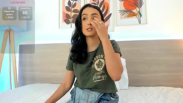 Snapshot of nataliiiiia chatting on 21, 2, 2025 nataliiiiia online show from 21, 2, 2025