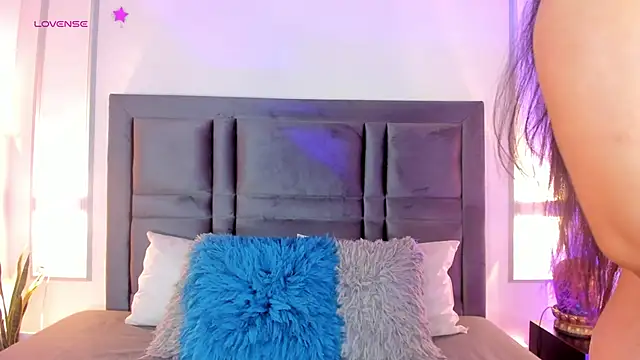 EmmaBecket2 online show from 30, 1, 2025