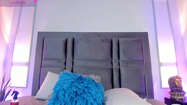 EmmaBecket2 online show from 12, 2, 2025