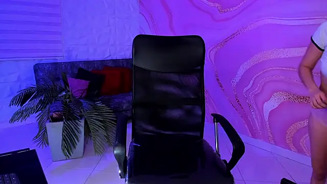 Danielacossio online show from 5, 2, 2025