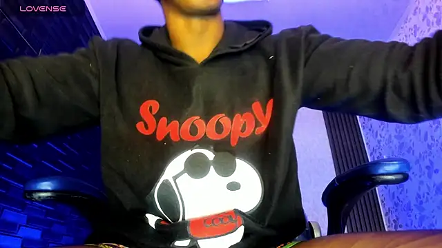 Snapshot of JD_THEBABY chatting on 8, 3, 2025 JD THEBABY online show from 8, 3, 2025