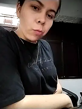 Lucianaferro  online show from 21, 10, 2025