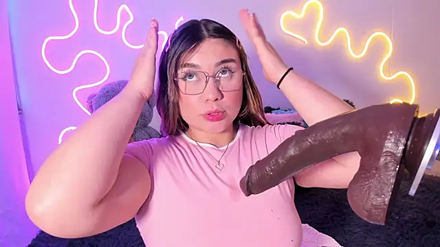 Snapshot of Isa_belaa chatting on 5, 11, 2025 Isa belaa online show from 5, 11, 2025