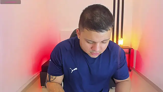 angel foz online show from 4, 12, 2025