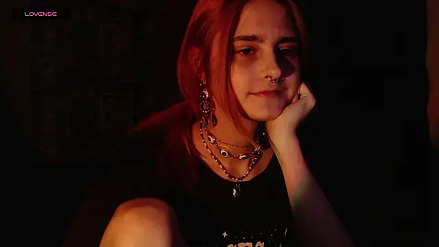 Snapshot of scarlettharrison09 chatting on 23, 10, 2025 scarlettharrison09 online show from 23, 10, 2025