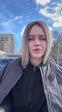 KikiWatson online show from 6, 3, 2026