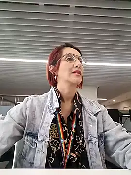 your red rose  online show from 16, 1, 2025