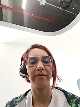 your red rose  online show from 17, 1, 2025