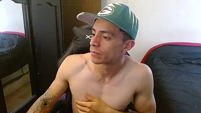 Snapshot of kv___xxx_ chatting on 25, 9, 2025 kv   xxx  online show from 25, 9, 2025