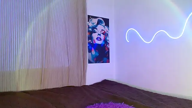 AlessiaVal  online show from 8, 4, 2026