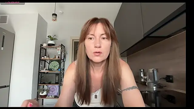 Snapshot of jainesummer chatting on 15, 7, 2026 jainesummer online show from 15, 7, 2026