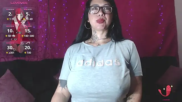 Snapshot of Saloome- chatting on 30, 11, 2025 Saloome- online show from 30, 11, 2025