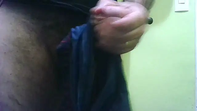 Snapshot of loganwolverine02 chatting on 27, 11, 2025 loganwolverine02 online show from 27, 11, 2025